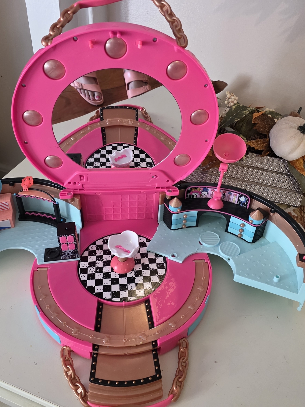 Pink Kids Playset Portable Vanity & Dollhouse
